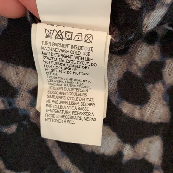 Beautiful Lucky Brand Blouse - Picture 10 of 10